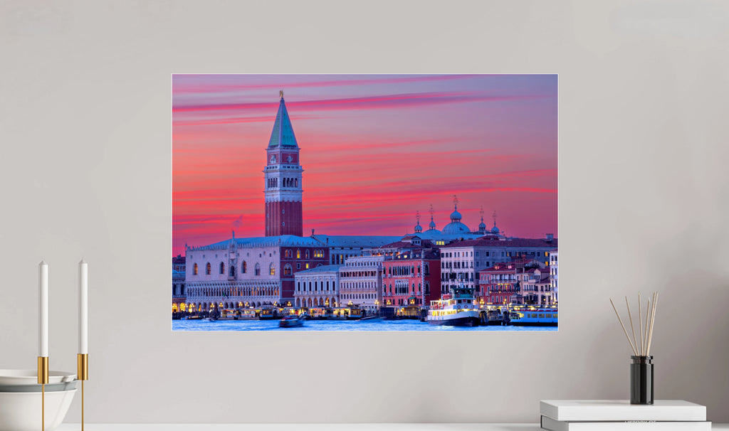 Venetian Twilight: Colours of Nature. Premium.