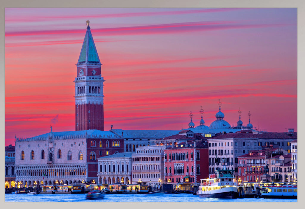Venetian Twilight: Colours of Nature. Premium.